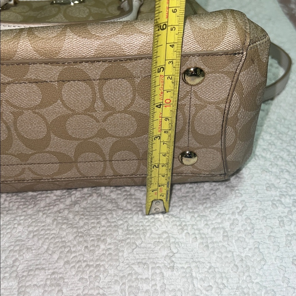 Coach Gold Signature Satchel Like New with Detachable Shoulder Strap - Picture 9 of 11